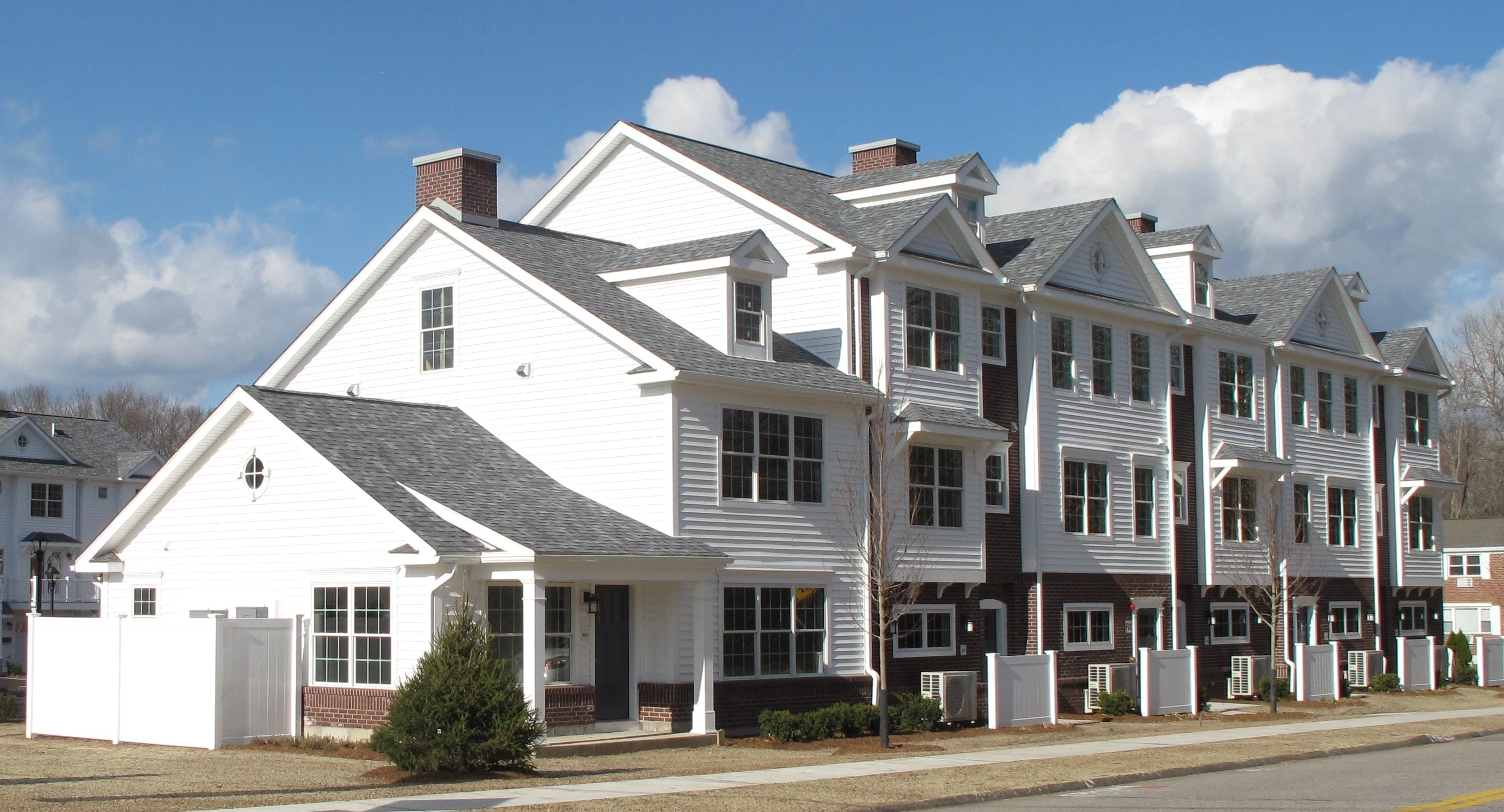 Townhomes at Colonial Village Banner 1