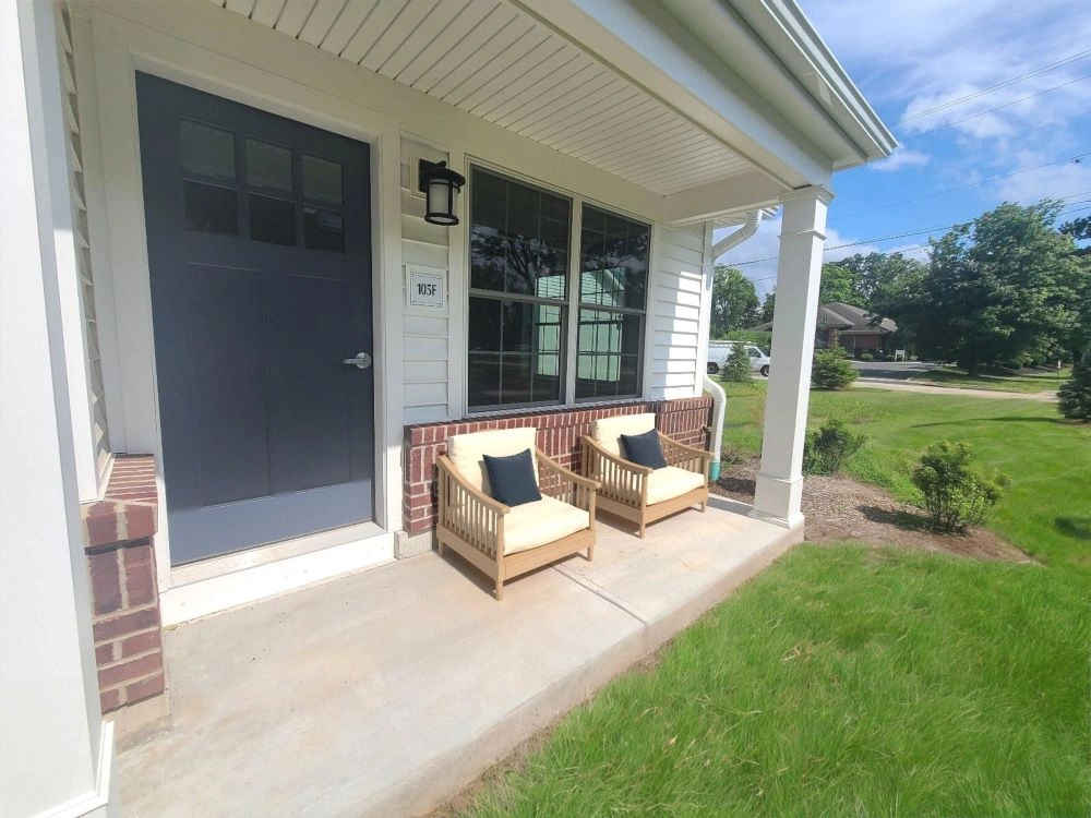 Townhomes at Colonial Village Banner 5